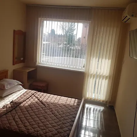 Vendégház Dvete Brezi