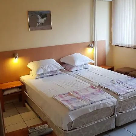 Dvete Brezi Къща за гости