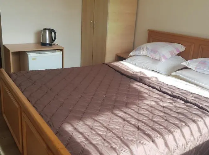 Dvete Brezi Гостевой дом